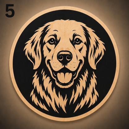 Ronde 2D houten wanddecoratie met een golden retriever, nauwkeurig lasergesneden uit multiplex en handgeschilderd.